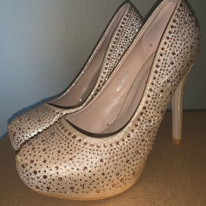 Rose Gold Embellished pumps